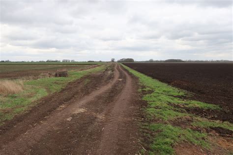 Gravel Pit Drove Byway © Hugh Venables Geograph Britain And Ireland