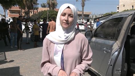 Presentamos A Maha Hussaini Periodista De Gaza Galardonada Con Un