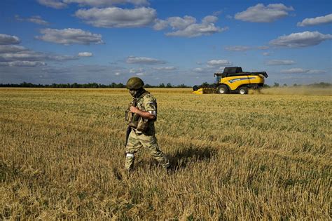 La Russia Sospende L Accordo Sull Export Del Grano Ue Cinico Ricatto