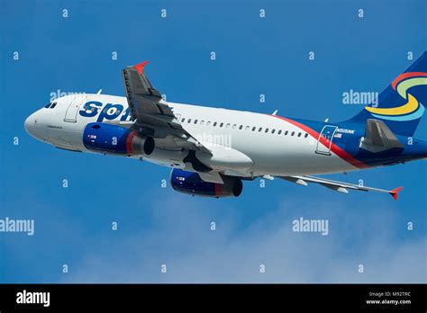 Spirit Airlines Airbus A319 Jet Airliner Climbing Away From Los