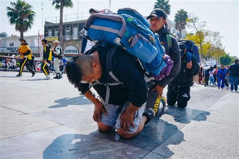 Arriban M S De Mil Peregrinos Provenientes De Puebla A La Bas Lica