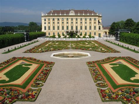 My Life Abroad: Vienna- Schonbrunn Castle