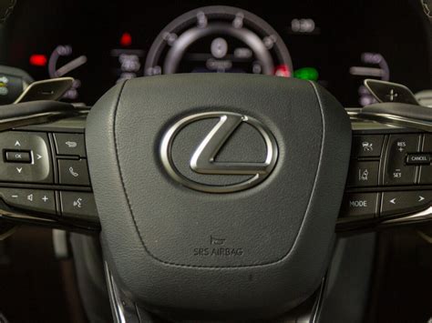 2025 Lexus LX: 95 Interior Photos | U.S. News