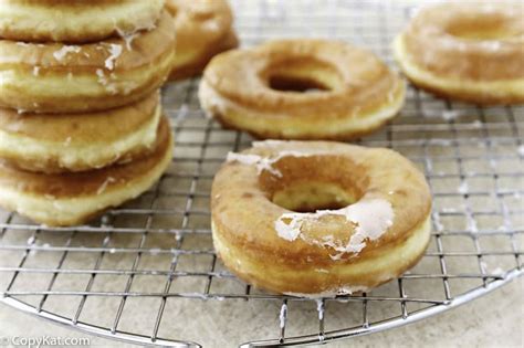 The best Copycat Krispy Kreme Glazed Donuts