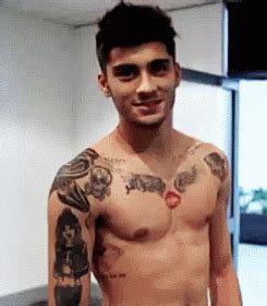 Zayn Malik SHIRTLESS Zayn Pinterest Zayn Malik Dashboards