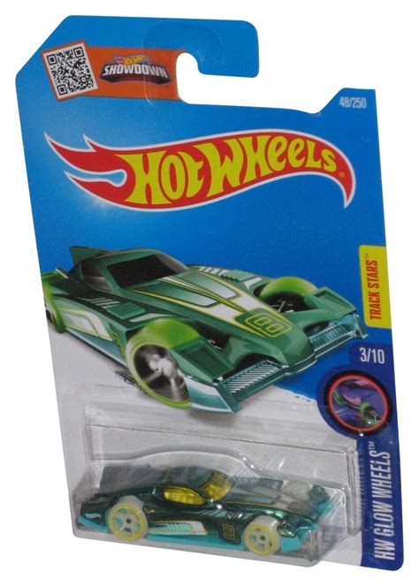 Hot Wheels HW Glow Wheels 3 10 2015 Green Formul8r Toy Car 48 250