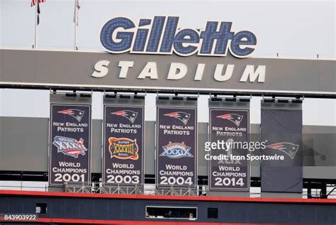 New England Patriots Banner Photos Et Images De Collection Getty Images