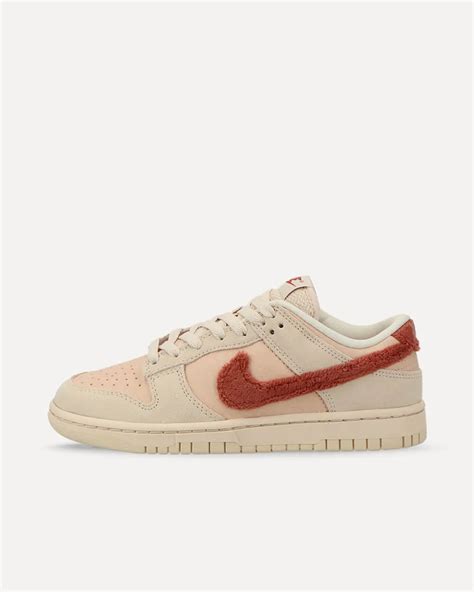 Nike Wmns Dunk Low Terry Swoosh Dz Release Sneaker De