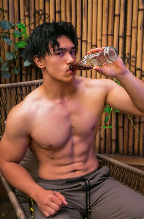 Zeng A Chinese Fitness Model Gay Side Of Life