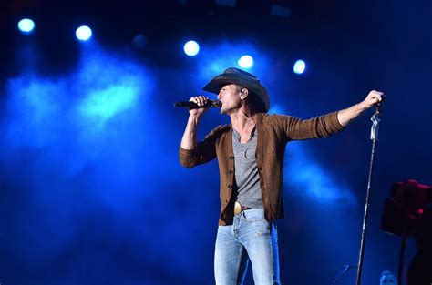 Tim McGraw Teases Us with a New Album this Upcoming 2020