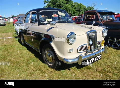 1958 matriculado wolseley 1500 fotografías e imágenes de alta