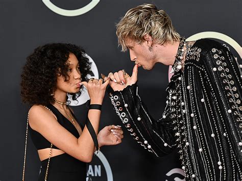 Machine Gun Kelly Brings Daughter Casie Baker To Amas See Photos