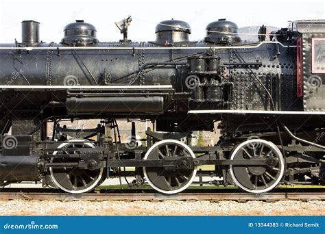 De Locomotief Van De Stoom Stock Afbeelding Image Of Motoren