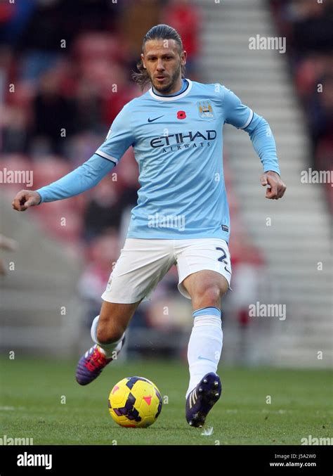 MARTIN DEMICHELIS MANCHESTER CITY FC MANCHESTER CITY FC STADIUM OF LIGHT SUNDERLAND ENGLAND 10 ...