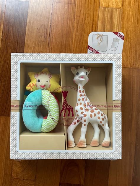 Sophie The Giraffe Sophiesticated Early Learning Gift Set Babies