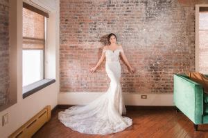 New York Loft Wedding Inspiration | laceandbelle.com