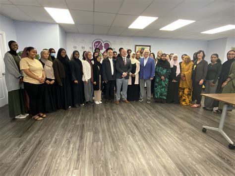 Alberta Immigrant Women and Children Centre celebrates opening of new