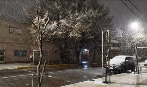 Mendoza La Ola De Fr O Que Sorprendi A Los Argentinos Hizo Caer Nieve