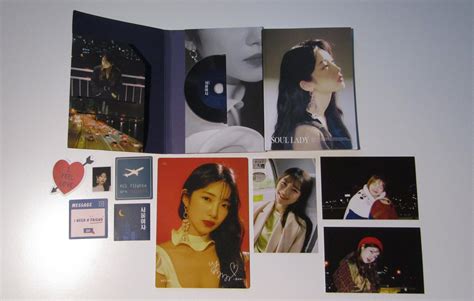 A look at whats inside a kpop album. : r/Cd_collectors