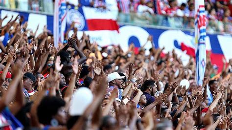 Torcida Do Bahia Esgota Ingressos Promocionais Para Duelo Contra O