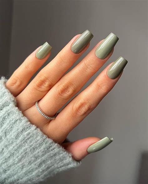 50 Green Nails Perfect For Your Next Mani Prada And Pearls