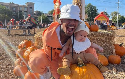 Nick Cannon Bre Tiesi Their Son Legendary Take Christmas Photos