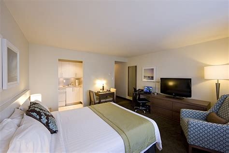 Marriott Residence Inn Montreal, Quebec | Downtown Hotel