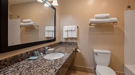 BEST WESTERN APACHE JUNCTION INN - 47 Photos & 24 Reviews - Hotels ...