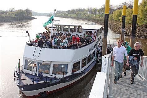 Mit Dem Schiff Zum Tach Der Fans Hal Ver Bremen Erleben