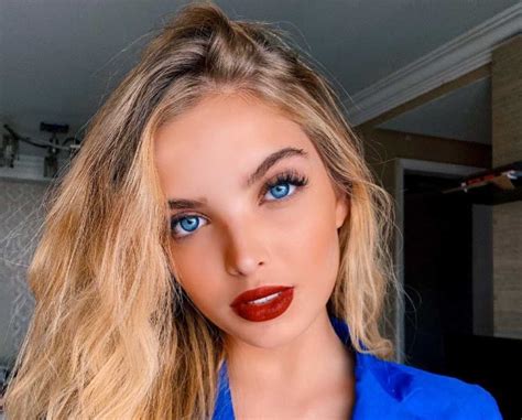 Giovanna Chaves | Instagram Live Stream | 19 February 2020