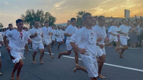 Sessanta Foto Per Raccontare La Corsa Degli Scalzi Con Il Rientro Di