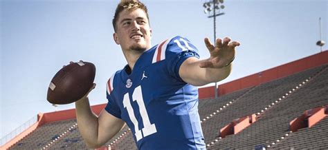 LOOK: Florida football wearing 1960s throwback uniforms as Gators host ...