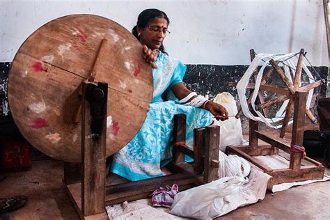 Making Process Handloom Fabric Cotton Weaving Indian Textiles