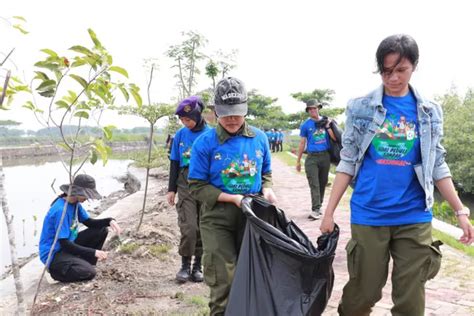 Bersih Bersih Sampah Dan Tanam Mangrove Dlhk Kabupaten Tangerang