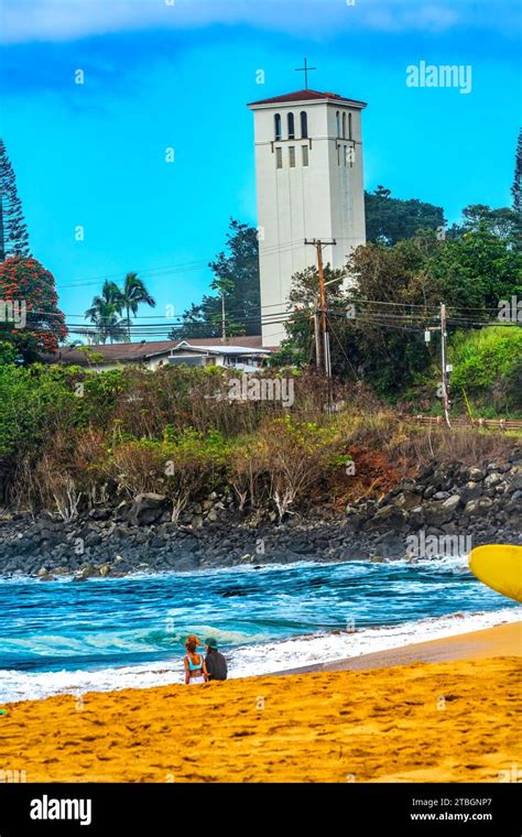 Watching Large Waves Surf Board Mission Tower Waimea Bay North Shore