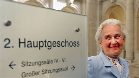 Holocaust Leugnerin Ursula Haverbeck Zu Zehn Monaten Haft Verurteilt