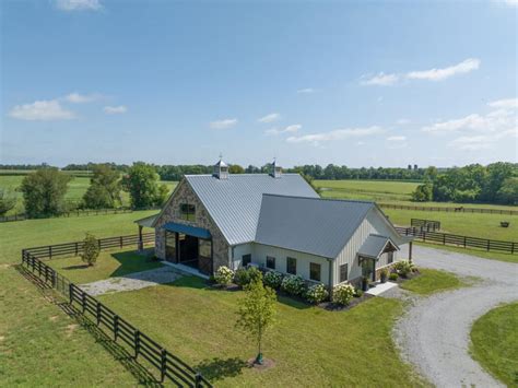 Horse Barn with Living Quarters - Walters Buildings