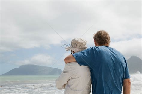 Mature Man Hugging Mature Woman Picture And Hd Photos Free Download