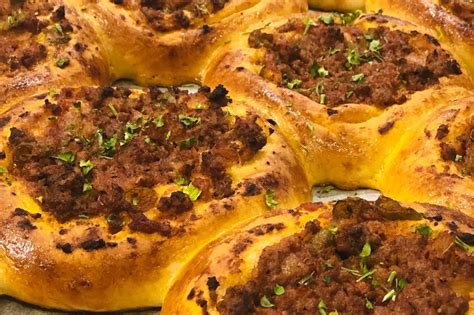 Kıymalı Pide Tarifi Nasıl Yapılır Yemek