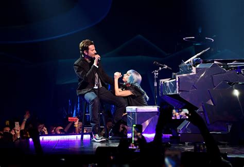 Lady Gaga, Bradley Cooper Perform Shallow in Las Vegas