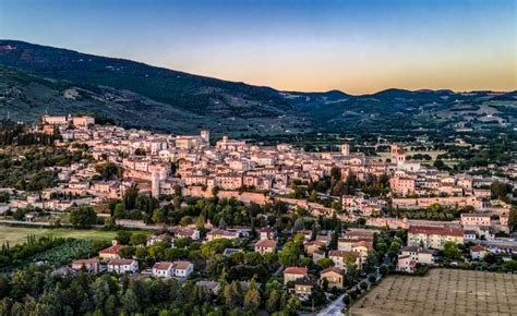 Spello Alla Scoperta Del Borgo Umbro Con Il Festival Del Cinema