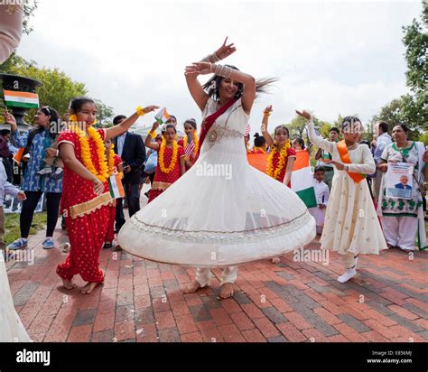 Indian Woman And Girls Performing Bhangra A Punjabi Folk Dance Stock