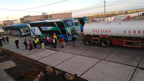 Carretera Puno Ilave Juli Desaguadero Está Bloqueado Por Décimo Segundo Día Radio Onda Azul