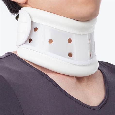 Rigid Plastic Cervical Collar Sq A