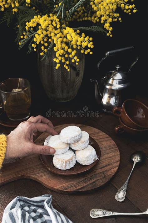 Mantecados Son Dulces De Confitería Típicos De España Imagen de archivo