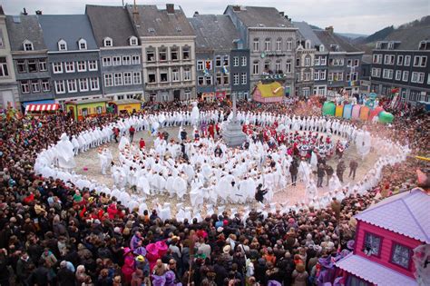 Laetare Et Blancs Moussis Tourisme Stavelot