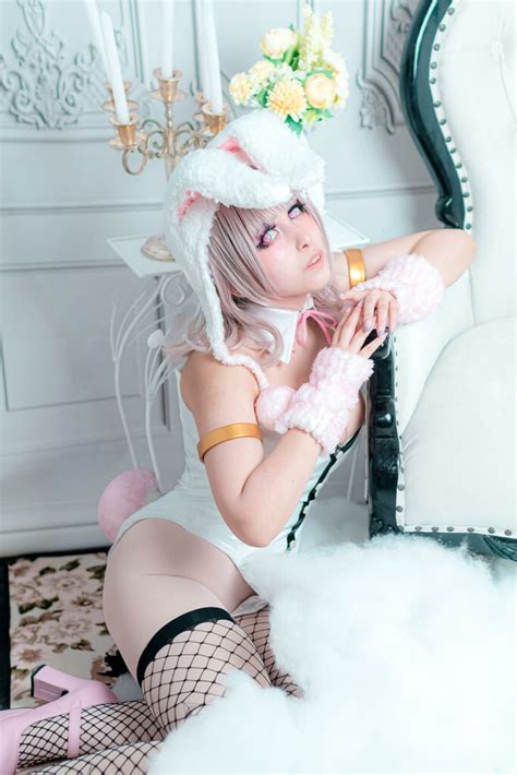 Chiaki Nanami: Bunny Ver. (2022) – Eriza Cosplay