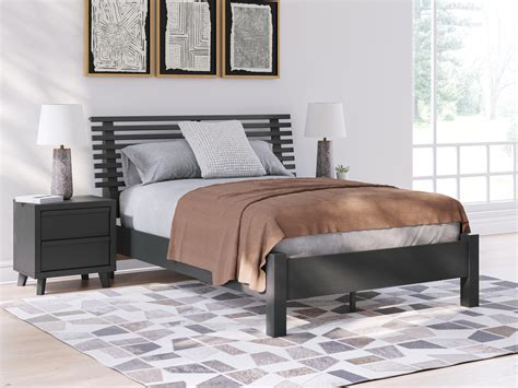 Danziar Full Slat Panel Bed Ashley