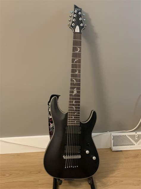 My first 7 string : r/guitarporn