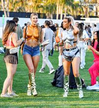 HANNAH STOCKING Nude AZNude